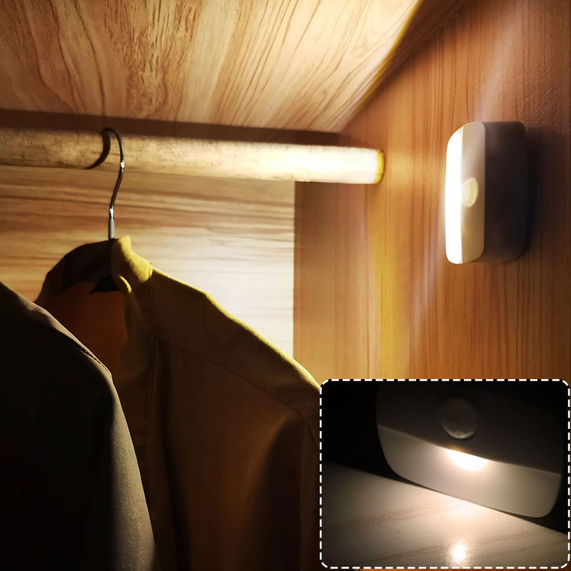 4 x SPOT LED sans-fil - detecteur de mouvement