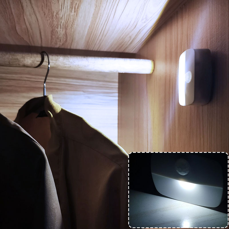 4 x SPOT LED sans-fil - detecteur de mouvement